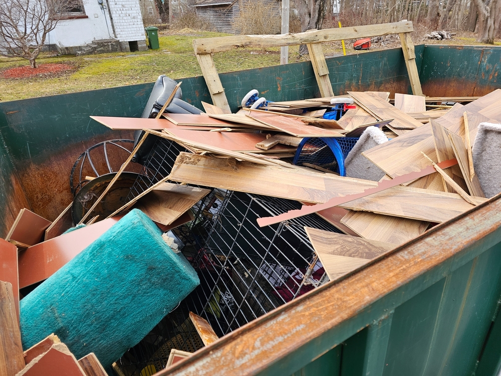 What Can Be Put In A Roll Off Dumpster