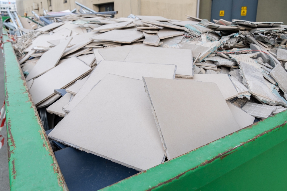 What Types of Projects Are Best for Roll-Off Dumpsters?